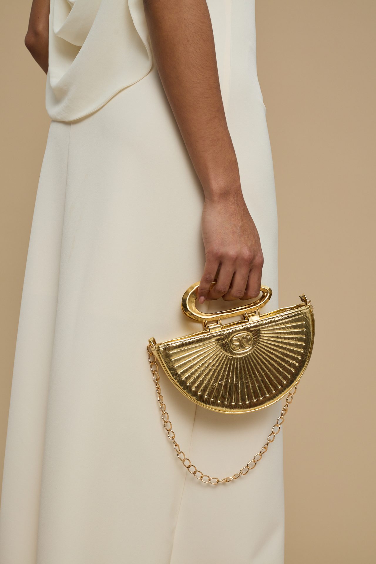 Daphne Gold Bag by La Chaine - Image 3