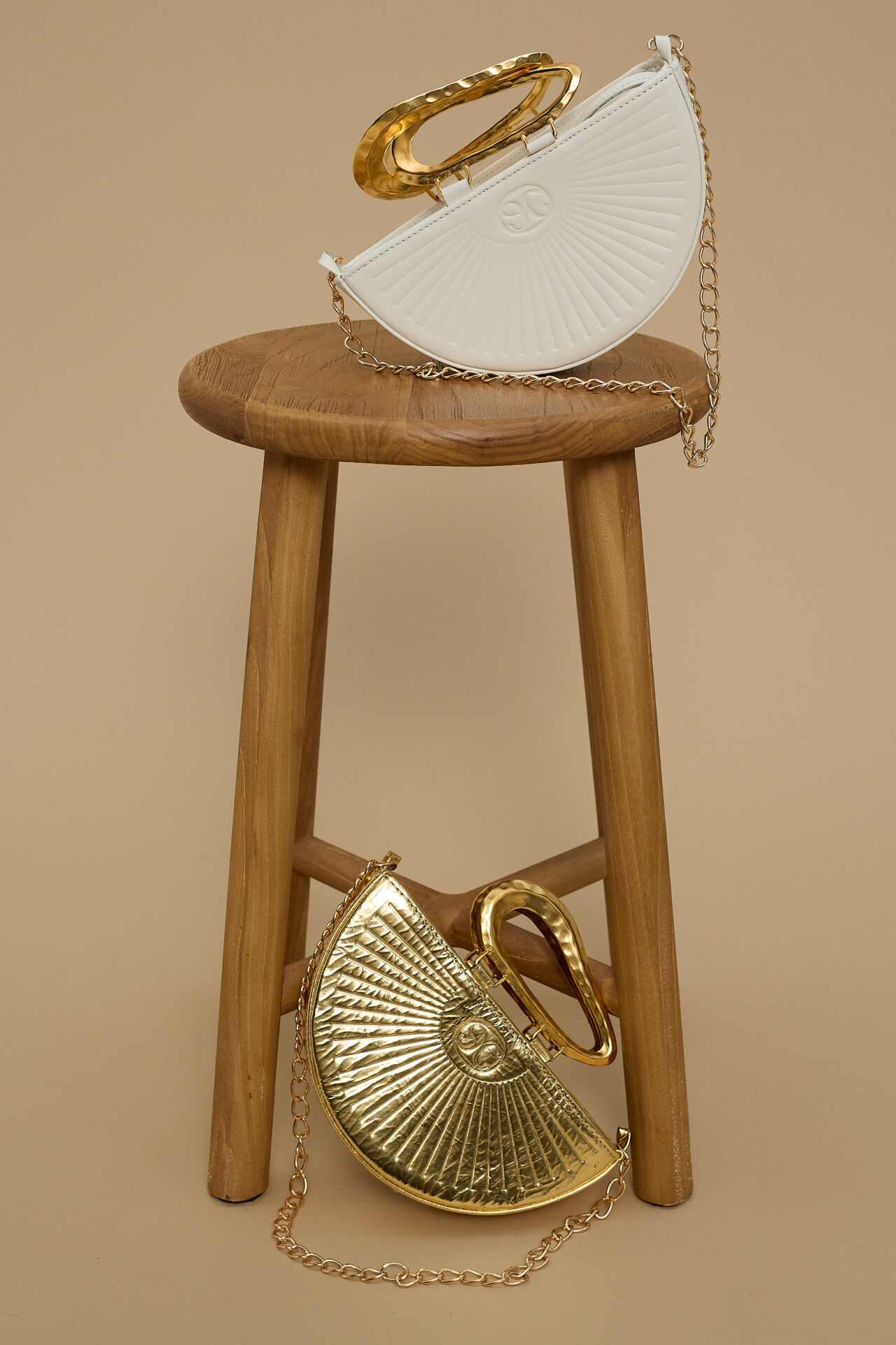 Daphne Gold Bag by La Chaine - Image 2