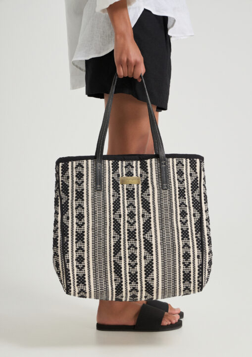 Gabie Tote Bag Black by Sea You Soon - Image 3