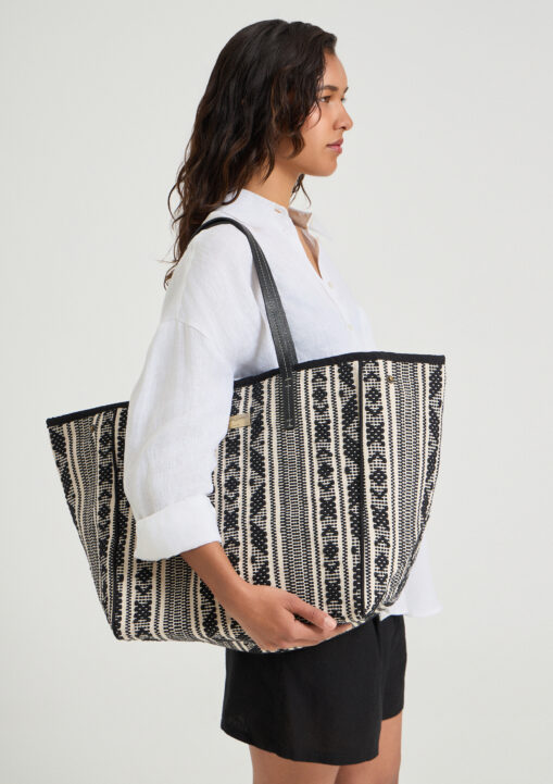 Gabie Tote Bag Black by Sea You Soon - Image 2